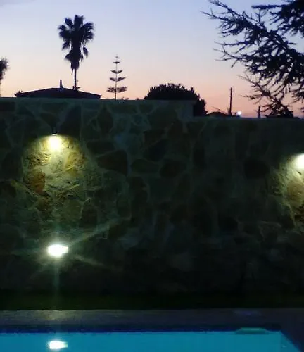 Apartament With Private Pool