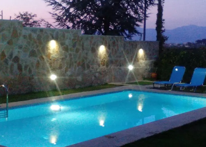 With Private Pool Apartament Kiáton