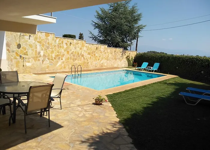 With Private Pool Apartament Kiáton